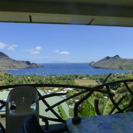Hotel Fare Manutea Nuku Hiva Exterior foto