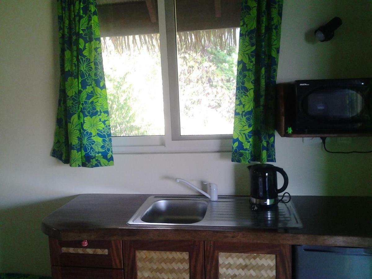 Hotel Fare Manutea Nuku Hiva Exterior foto